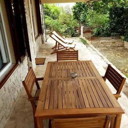 Serenity Apartment *